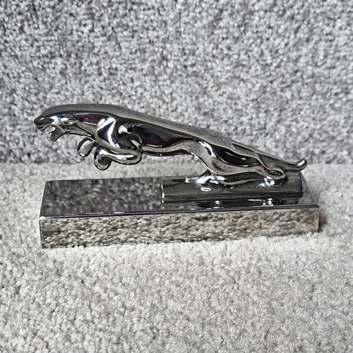 Vintage jaguar leaper car - vintage,