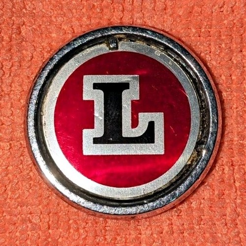 Vintage ford car - l, wing
